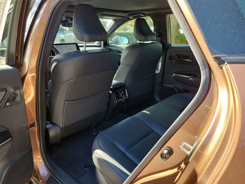 Used 2024 Toyota Crown Platinum image 10