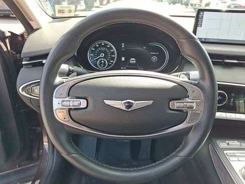 Used 2023 Genesis GV70 2.5T w/ Advanced Package AWD/4WD image 21