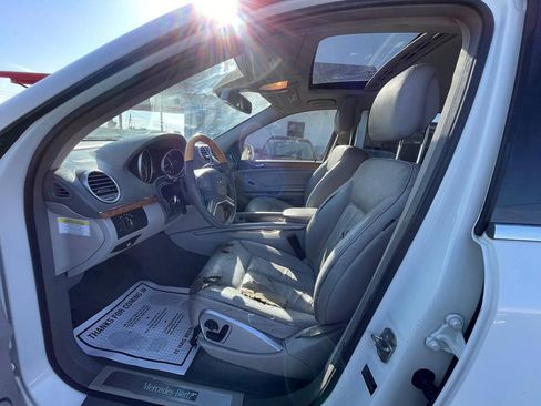 Used 2010 Mercedes-Benz GL 550 4MATIC image 21