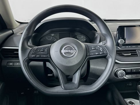 Used 2023 Nissan Altima 2.5 S FWD image 18