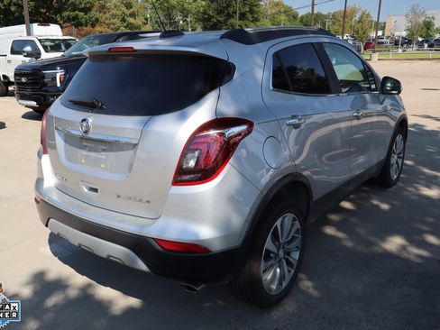 Used 2018 Buick Encore Preferred FWD image 3