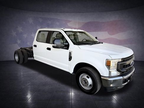 Used 2020 Ford F350 XL w/ Power Equipment Group image 4