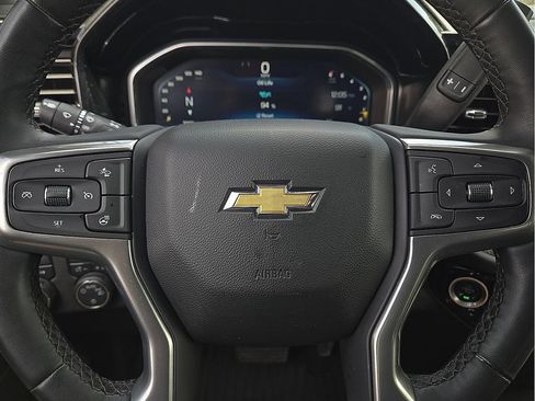 Used 2023 Chevrolet Silverado 1500 LT w/ Convenience Package II AWD/4WD image 19