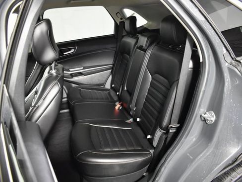 Used 2021 Ford Edge SEL image 26