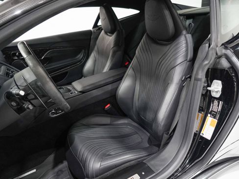 Used 2023 Aston Martin DB11 V12 RWD image 9