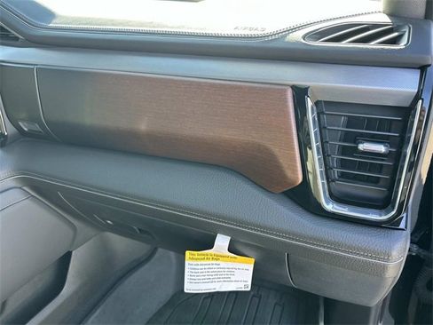 Used 2024 GMC Sierra 3500 Denali w/ Denali Reserve Package image 27