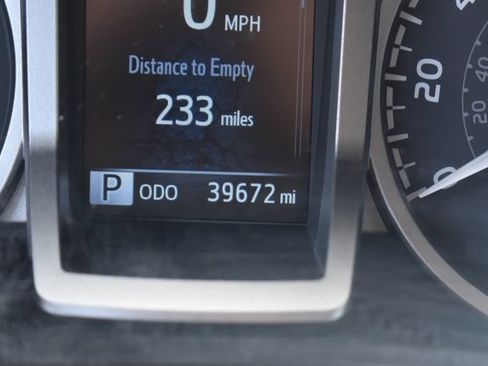 Used 2022 Toyota Tacoma SR5 w/ Trail Edition AWD/4WD image 31