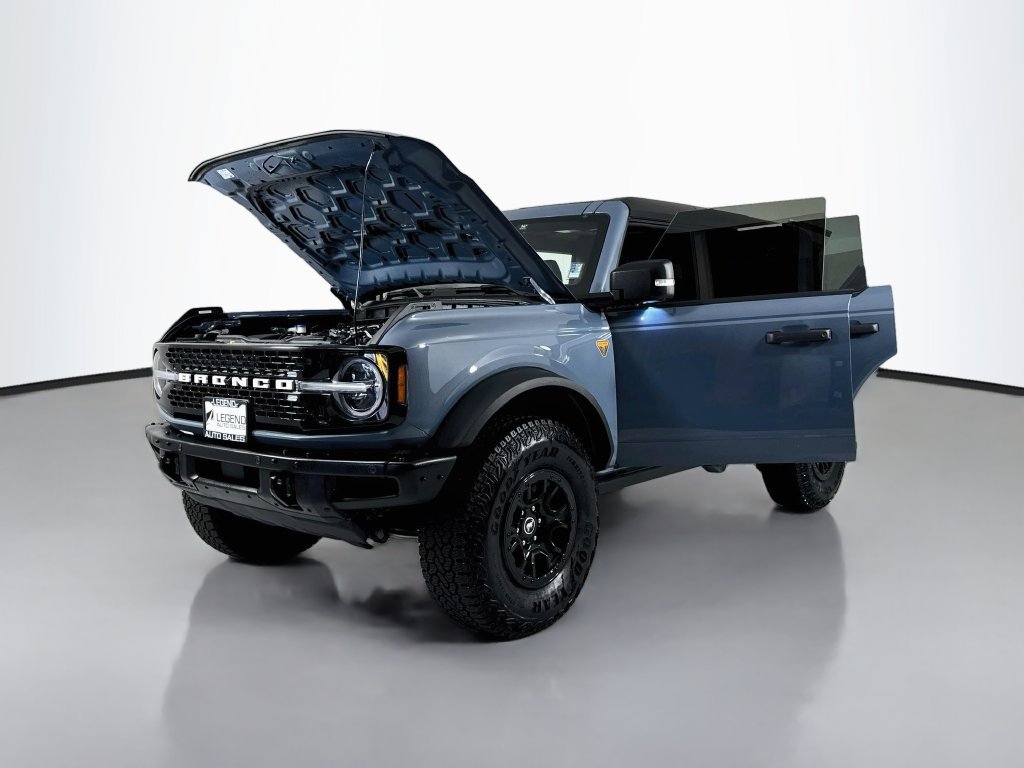 Used 2025 Ford Bronco Badlands AWD/4WD image 24
