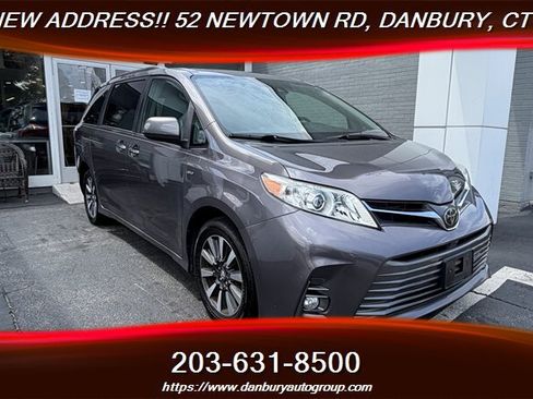 Used 2019 Toyota Sienna XLE Premium AWD/4WD image 7