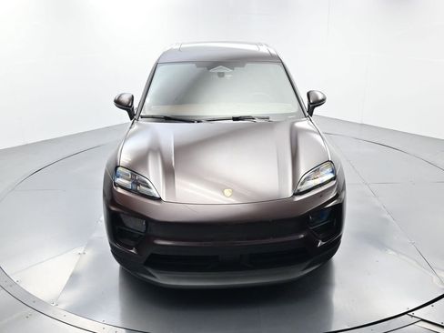 Used 2025 Porsche Macan 4 Electric image 44