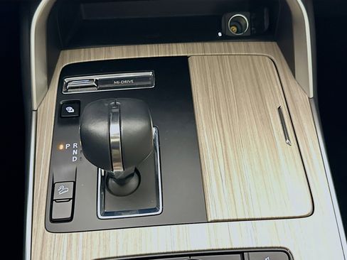 Used 2024 MAZDA CX-90 Plug-In Hybrid w/ Premium Pkg AWD/4WD image 25