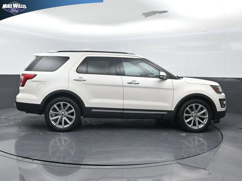Used 2017 Ford Explorer Limited FWD image 8
