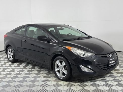 Used 2013 Hyundai Elantra image 3