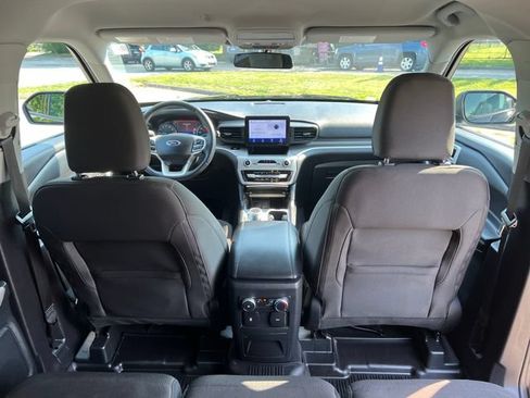 Certified 2022 Ford Explorer XLT AWD/4WD image 36
