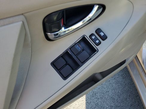 Used 2009 Toyota Camry LE FWD image 21