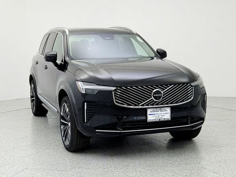 New 2025 Volvo XC90 B6 Plus w/ Protection Package Premier image 2