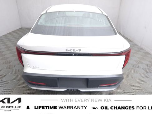 New 2025 Kia K4 LXS image 6