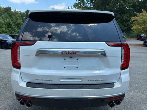 Used 2024 GMC Yukon Denali AWD/4WD image 14