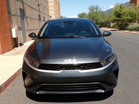 Used 2024 Kia Forte LXS FWD image 2
