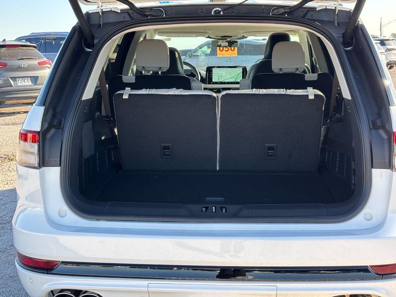 New 2027 Lincoln Aviator Reserve AWD/4WD image 9