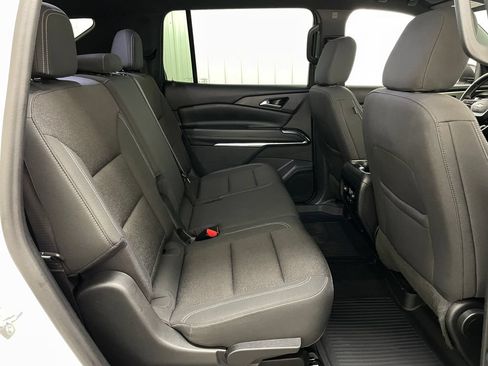 Certified 2024 Chevrolet Traverse LT FWD image 42