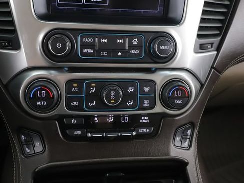 Used 2020 Chevrolet Tahoe Premier AWD/4WD image 27