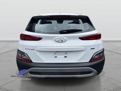 Used 2023 Hyundai Kona SE image 5