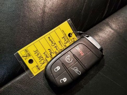 Used 2014 Jeep Grand Cherokee Limited image 30