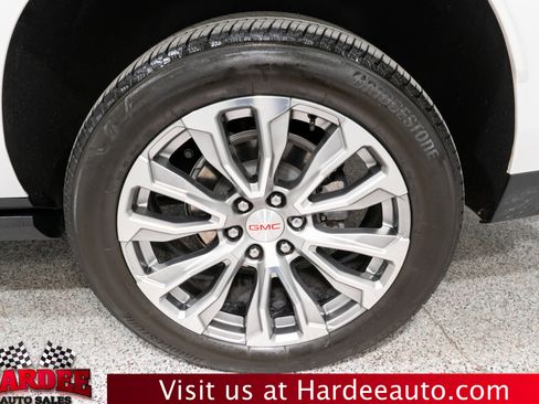 Used 2023 GMC Yukon XL Denali w/ Denali Reserve Package image 10