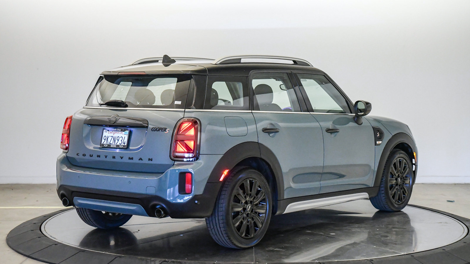 Certified 2024 MINI Cooper Countryman S FWD image 5