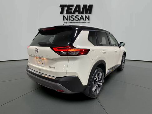 Used 2023 Nissan Rogue SL w/ SL Premium Package image 7