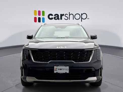 Used 2025 Kia Sorento S w/ Panoramic Sunroof Package image 8