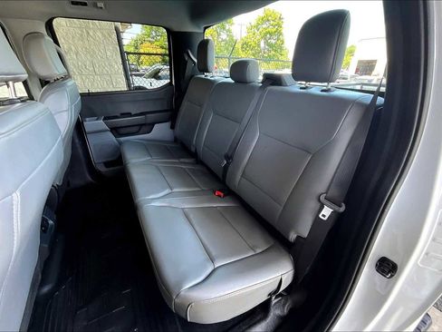 Used 2024 Ford F250 XL w/ XL Chrome Package image 19