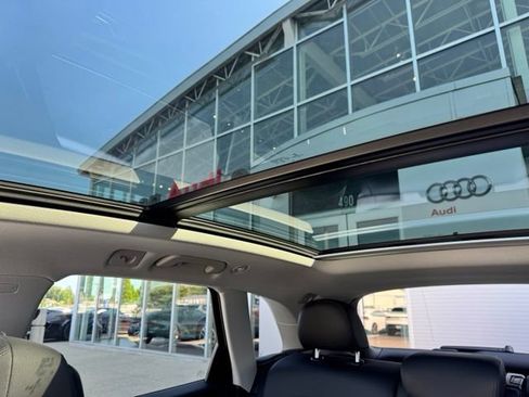 Used 2020 Audi Q5 2.0T Premium w/ Convenience Package AWD/4WD image 37