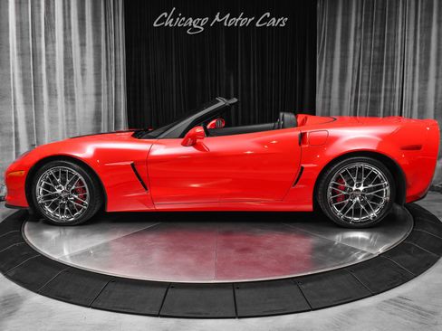 Used 2013 Chevrolet Corvette 427 w/ 1SB Preferred Equipment Group RWD image 32