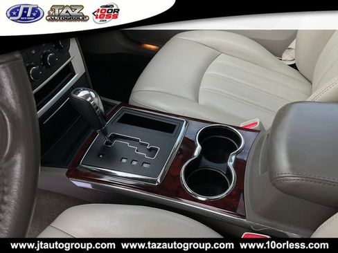 Used 2008 Chrysler 300 C w/ Protection Group II RWD image 17
