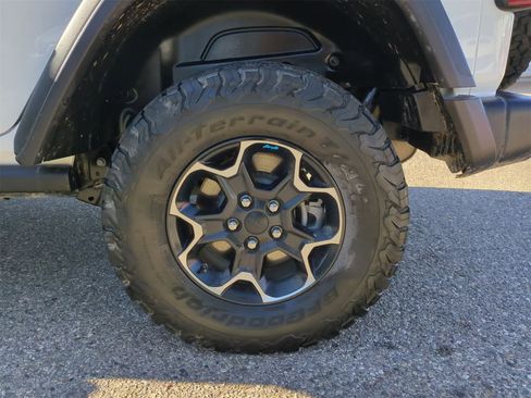 Used 2022 Jeep Wrangler Unlimited Rubicon 4xe w/ Cold Weather Group image 13