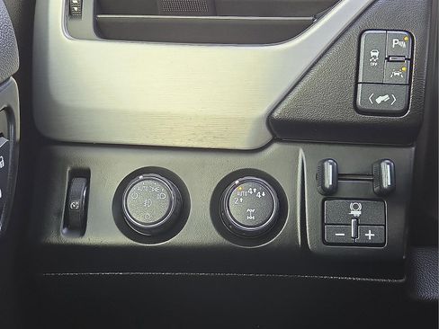 Used 2019 GMC Yukon SLT w/ Open Road Package image 21