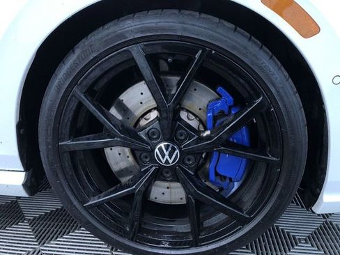 Used 2023 Volkswagen Golf 20th Anniversary Edition AWD/4WD image 16