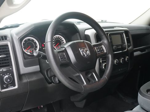 Used 2019 RAM 1500 Express w/ Express Value Package RWD image 11