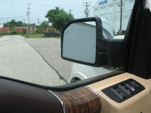 Used 2019 Ford F150 Lariat AWD/4WD image 53