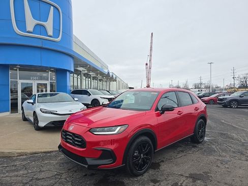 New 2026 Honda HR-V Sport image 2