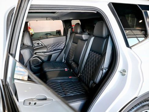 Used 2023 Mitsubishi Outlander SEL 40th Anniversary image 21