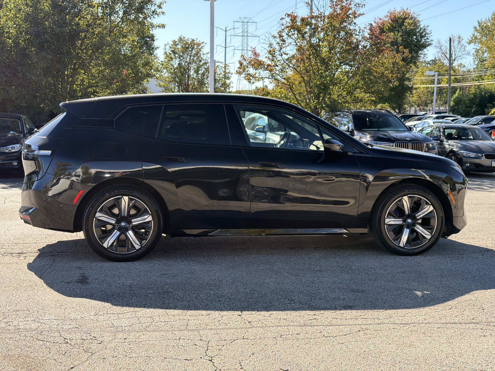 Certified 2024 BMW iX xDrive50 w/ Sport Package AWD/4WD image 4