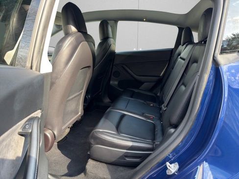 Used 2023 Tesla Model Y Long Range image 10