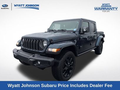 Used 2025 Jeep Gladiator Sport