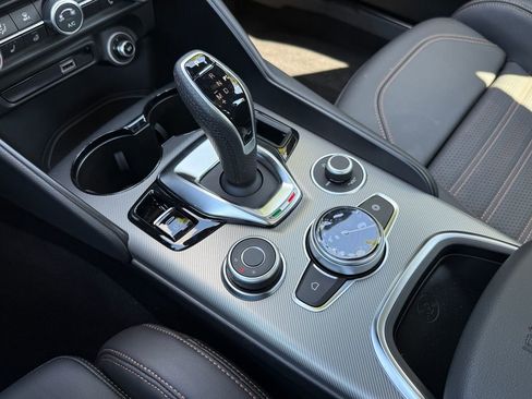 New 2025 Alfa Romeo Giulia w/ Driving Assist Package image 23