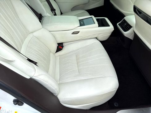 Used 2018 Lexus LS 500 image 54