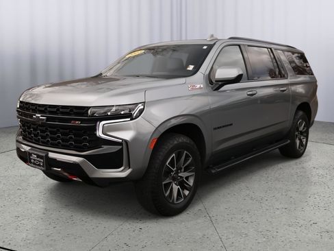 Used 2023 Chevrolet Suburban Z71 w/ Max Trailering Package image 21