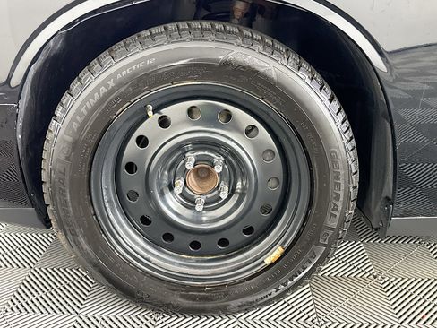 Used 2018 Dodge Challenger R/T w/ Driver Convenience Group image 33